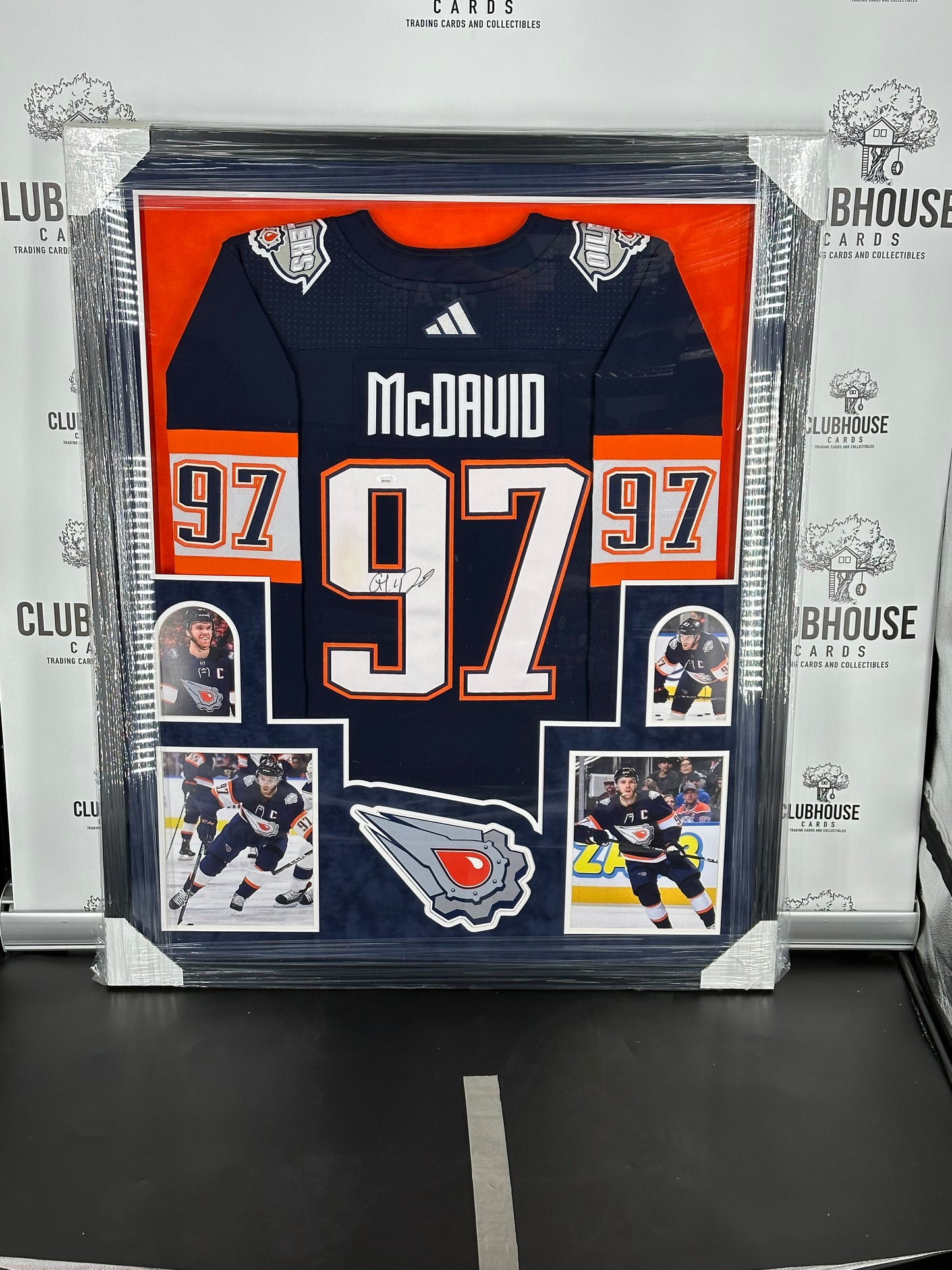 Connor McDavid signed framed Edmonton Oilers Jsa Alternate Jersey