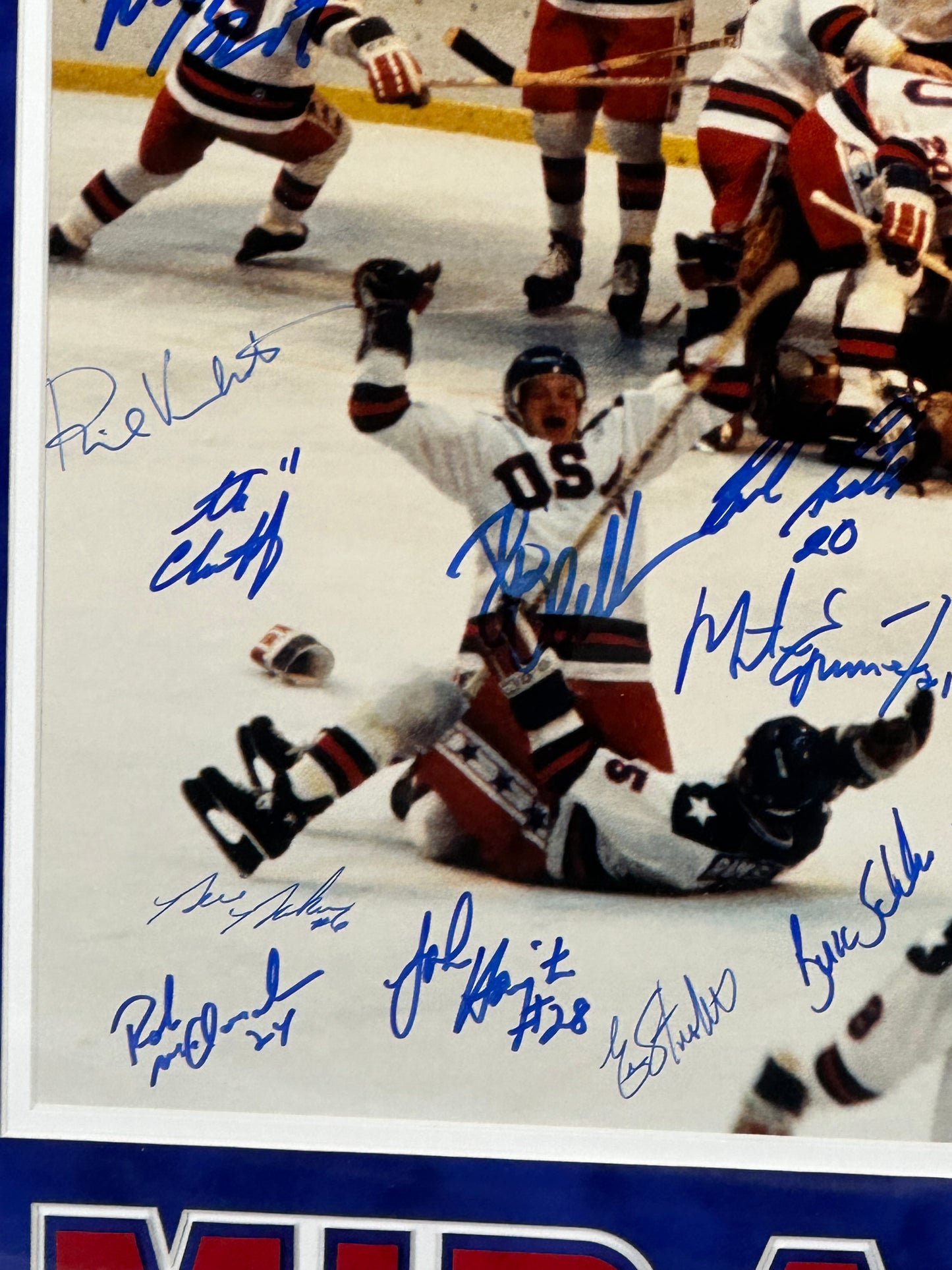 Miracle on Ice 1980s Team signed 16x20 framed