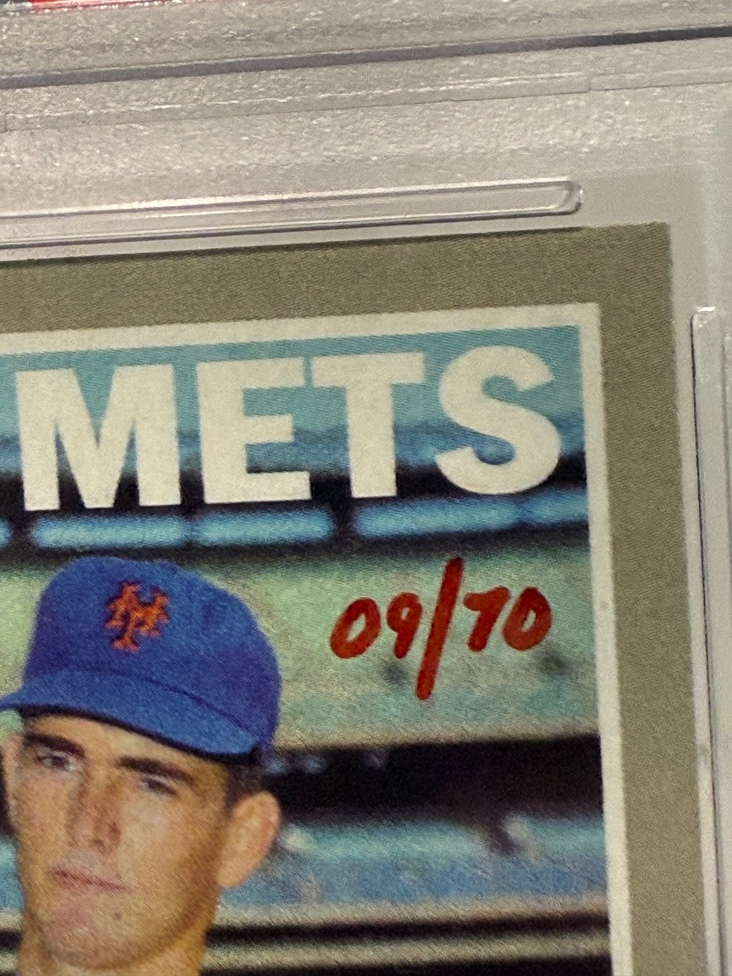 2019 TOPPS HERITAGE REAL ONE AUTO WITH GLOVE-RED INK #NR NOLAN RYAN /70 PSA 8 Auto 10