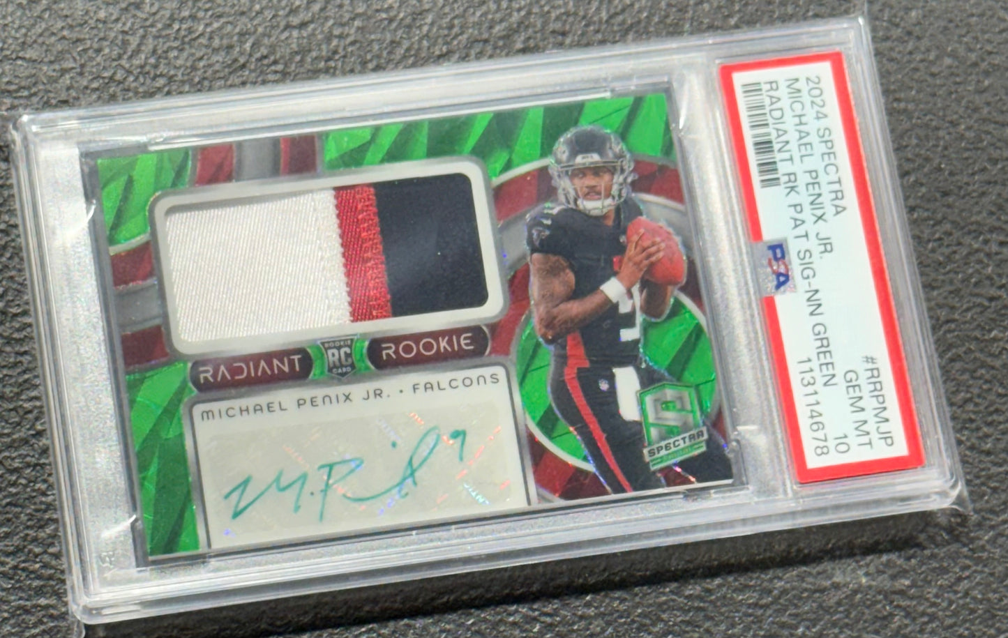 MICHAEL PENIX JR. 2024 SPECTRA RADIANT RPA RC PATCH NEON GREEN AUTO /35 PSA 10