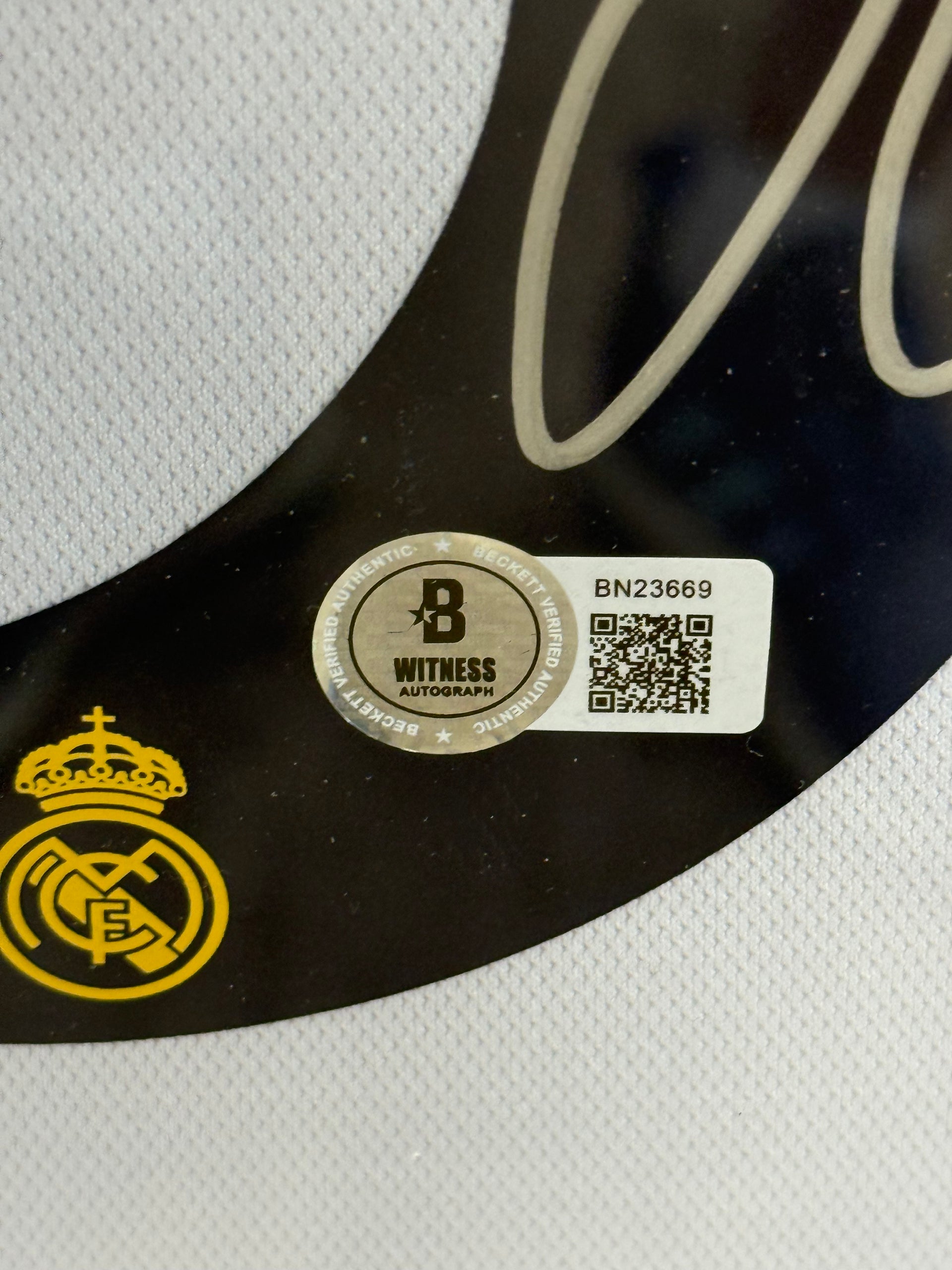 JUDE BELLINGHAM Signed Framed REAL MADRID Beckett