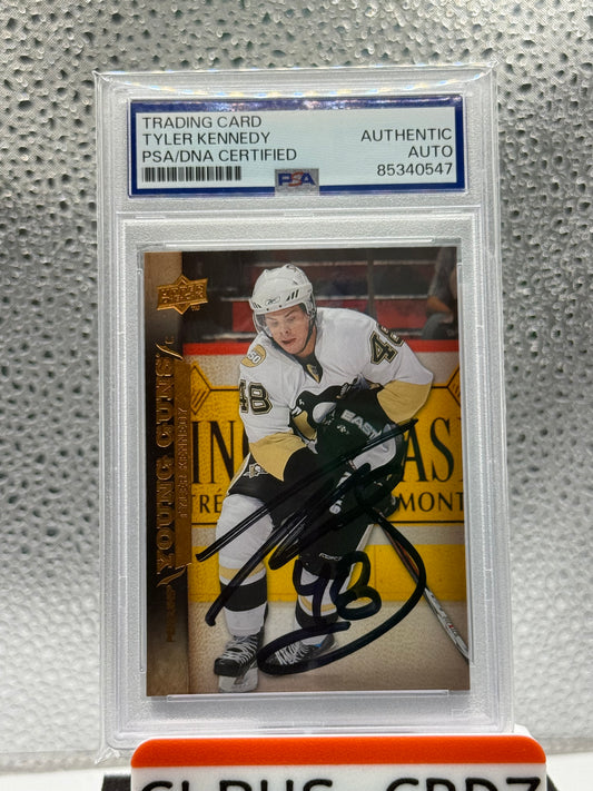 Tyler Kennedy Signed Upper Deck Young Gun Pittsburgh Penguins PSA/DNA 47