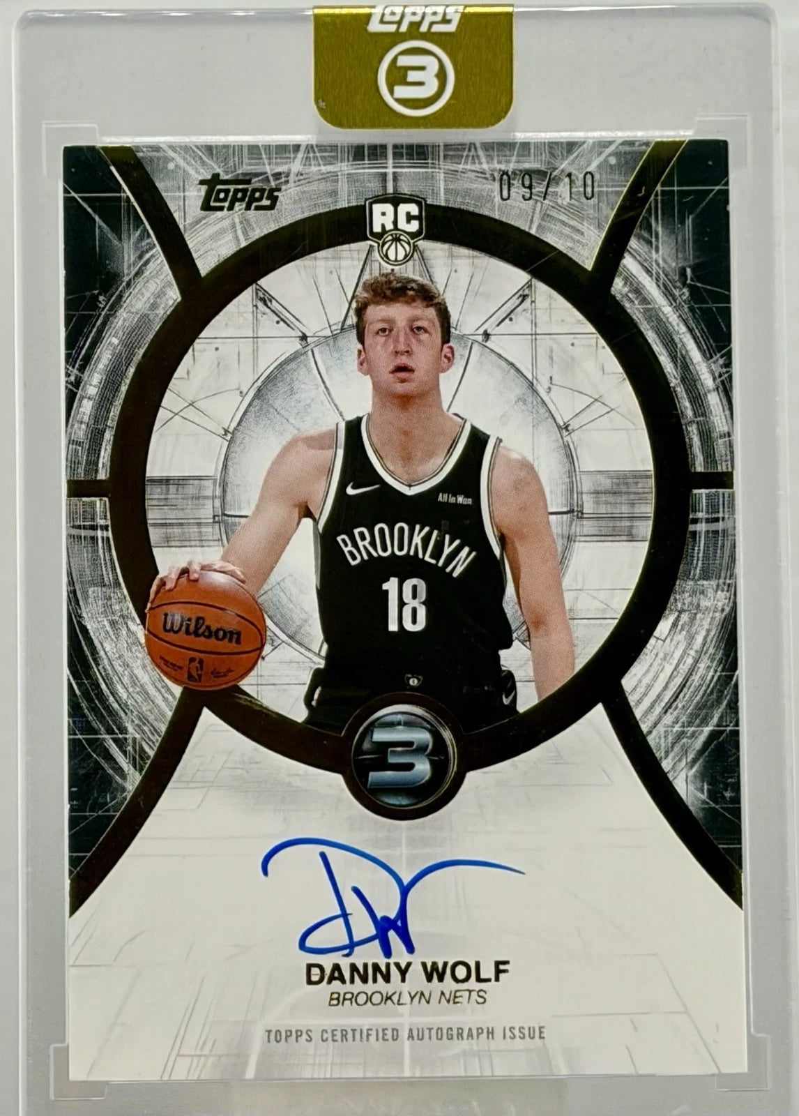 2025-26 Topps 3 Gold Rookie Auto Danny Wolf 9/10 RC Nets